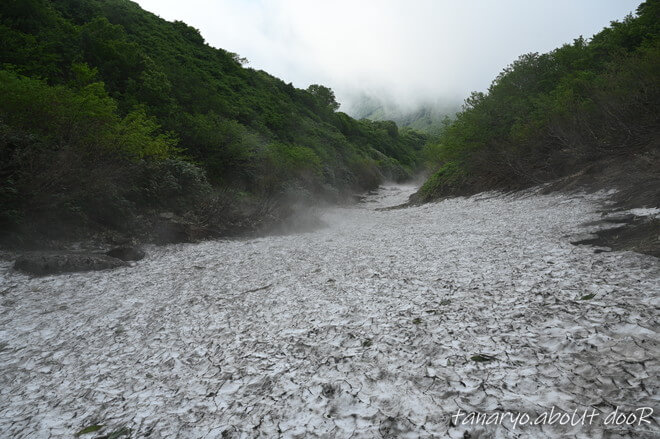 岩木山百沢ルートの雪渓