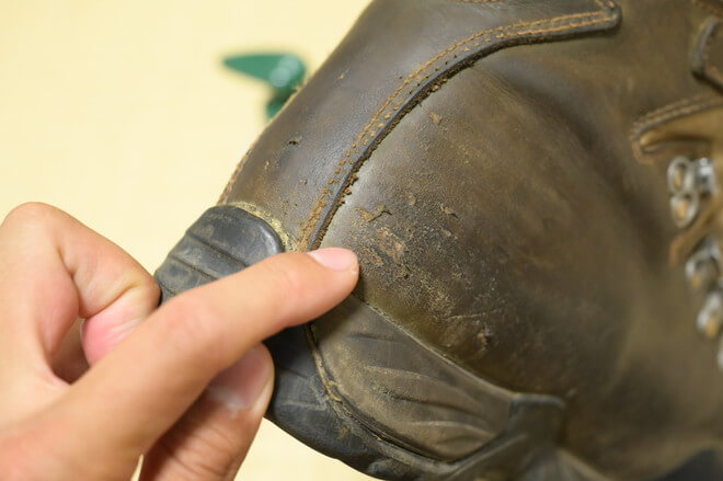 シリオの革登山靴の傷