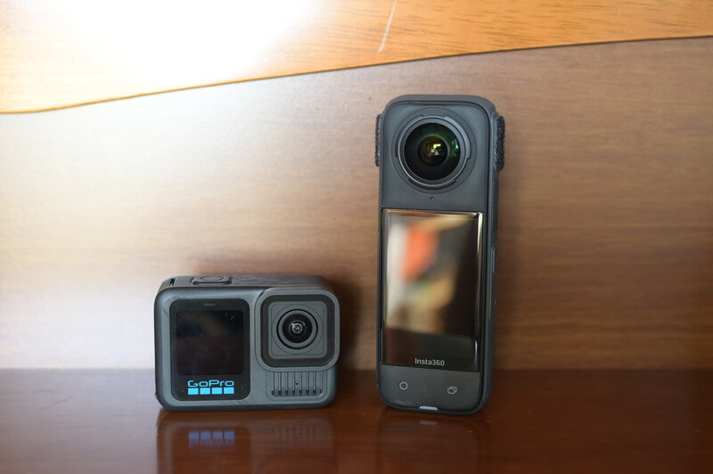 GoPro HERO 13とInsta360 X4比較